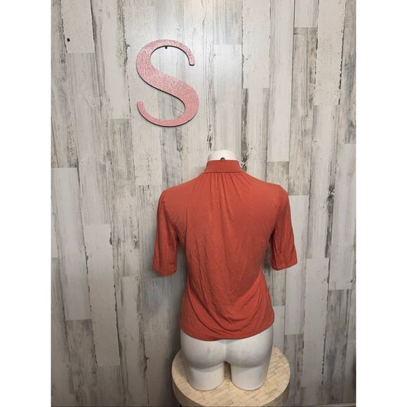 Tahari Rust Mock Neck Keyhole Blouse | Soft Stretchy Short Sleeve Top Size Small - Picture 3 of 9